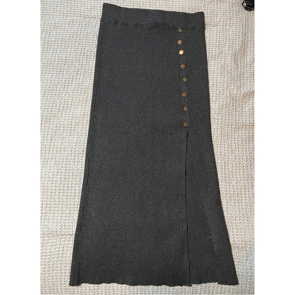 ‼️MOVING SALE‼️ Zara Knit Midi Skirt with slit